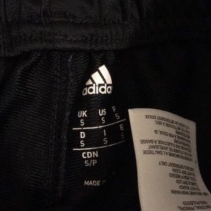 adidas Pants - Addidas sweatpants in perfect condition men’s S adidas Pants - Addidas sweatpants in perfect condition men’s S
